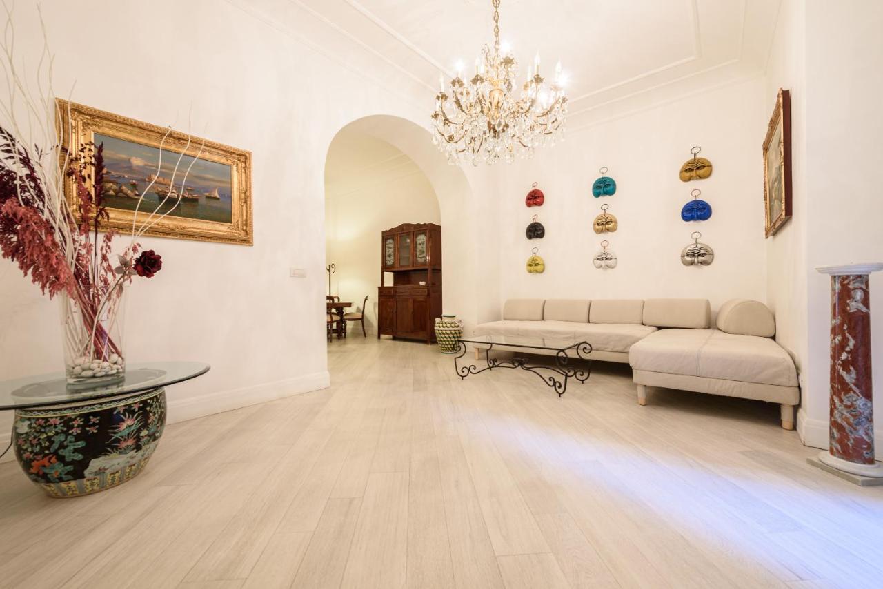 Palazzo Dello Spagnolo * Naples