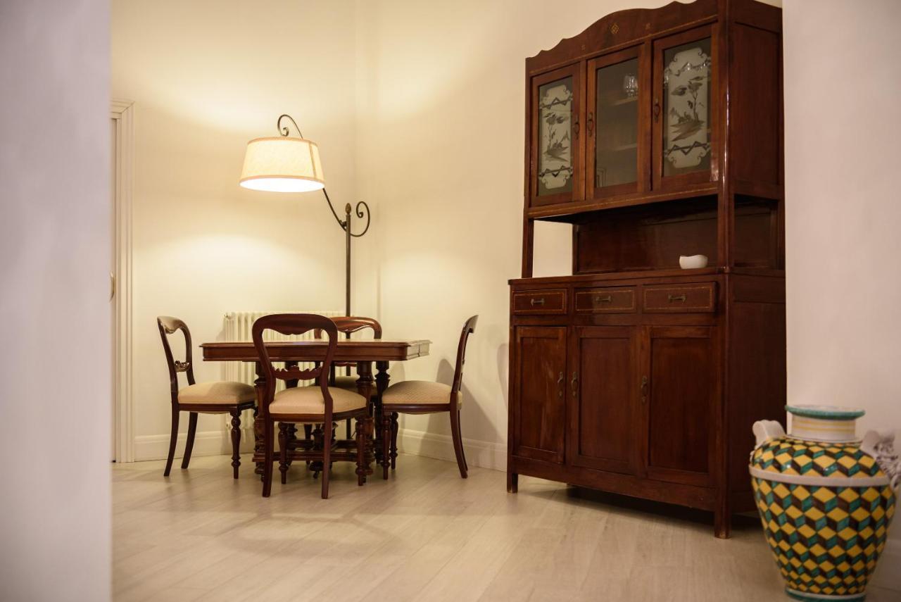 Palazzo Dello Spagnolo Naples
