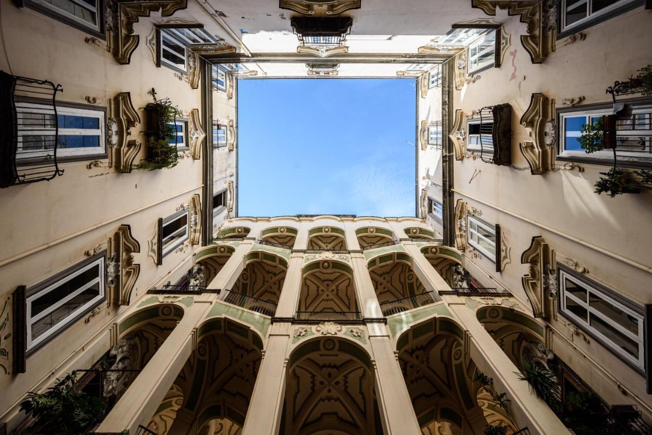 Palazzo Dello Spagnolo * Naples